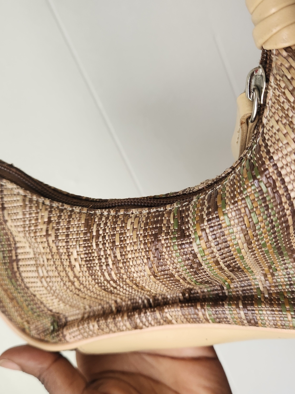 Liz Claiborne Beige Woven Mini Shoulder Bag with Braided Handle - Picture 6 of 10